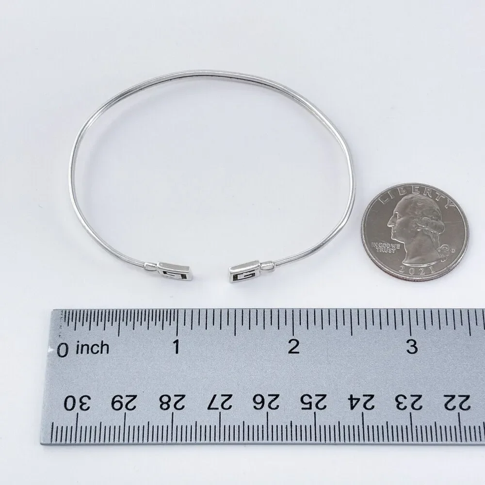 Elegant Sterling Silver Greek Key Bangle Bracelet (Unisex) - Picture 8 of 8